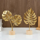 Escultura Decorativa Dourada Sienna