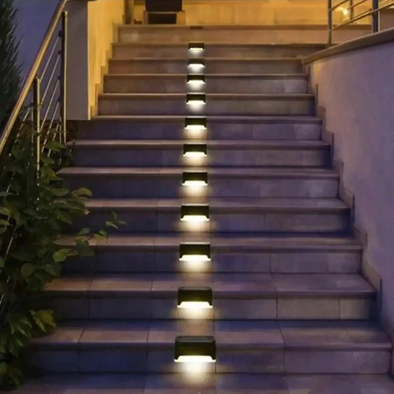 Luminária Led Solar para Áreas Externas Solaris