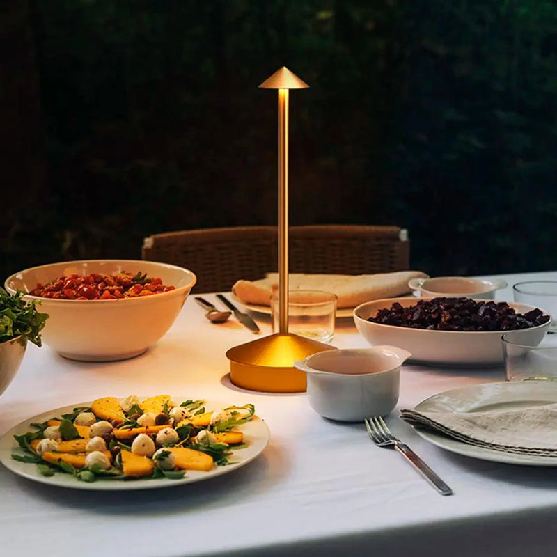 Luminária de Mesa Portátil Stella