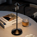 Luminária de Mesa Portátil Stella